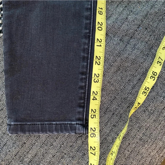 Good American Good Legs Crop skinny jeans - Picture 5 of 7